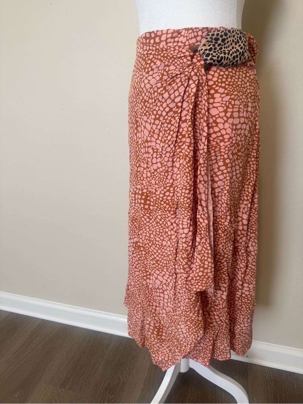 Anthropologie Brown & Pink Animal Print Wrap Midi Skirt Size 10 - Picture 5 of 7